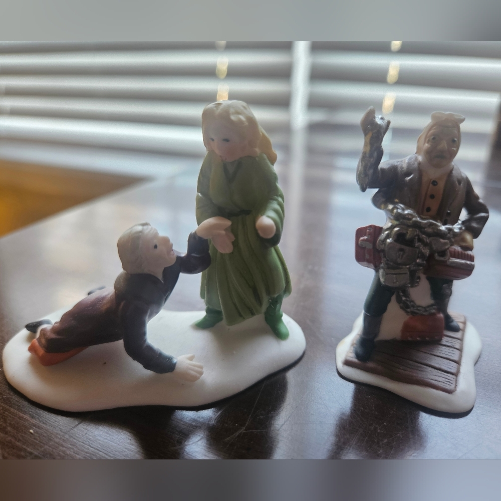 Department 56 Holiday Figurine Set - Green and Brown